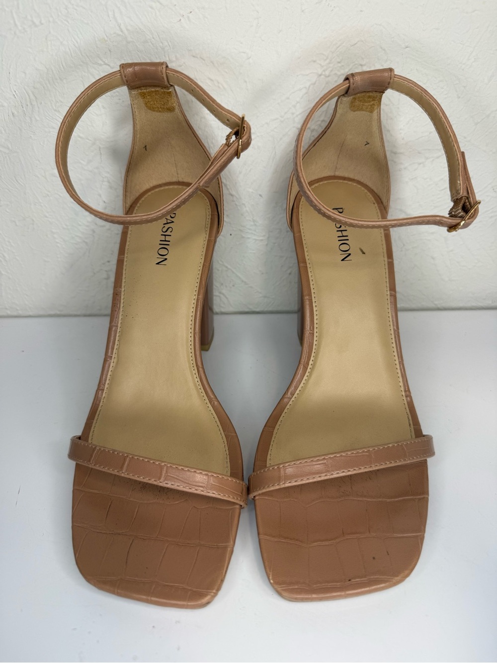 Pashion Convertible Heels Nude Croc Block Heel Sandals Size 7